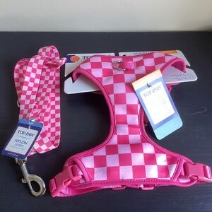 NWT Top Paw Pink Checkered Harness and 4 Foot Leash Size Medium NEW